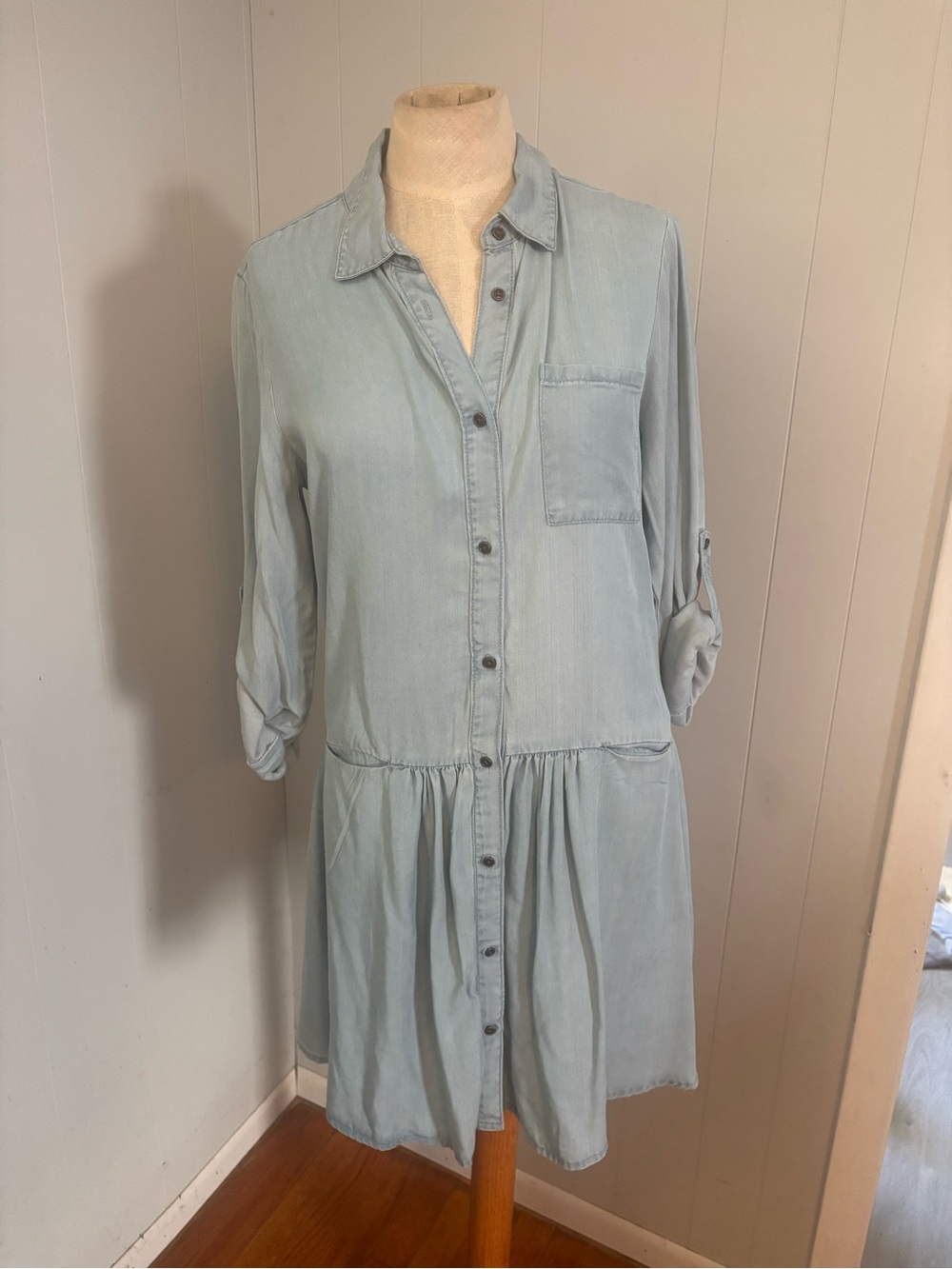 Primark Light Wash Chambray Denim Shirt Dress Women’s Size 6 Button Front